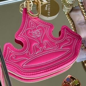 Aurora Crown
Coin Purse Bath & body works